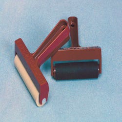 Image for Speedball Pop-In Hard Rubber Brayer with Plastic Frame, 4 Inches from School Specialty
